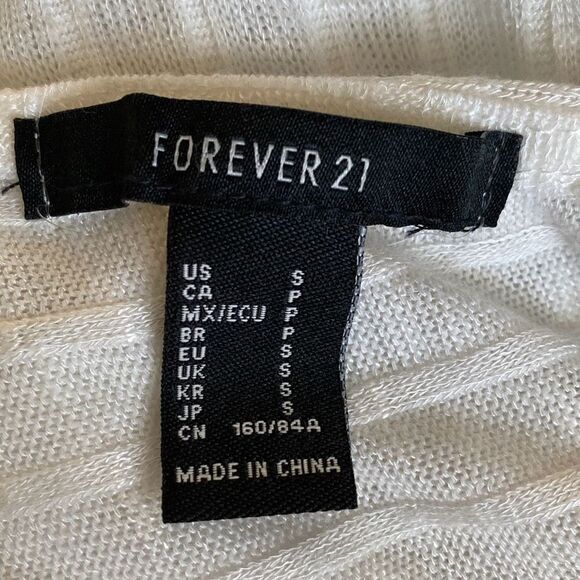 🔥3/$20🔥 Forever 21 lightweight sweater with back cutout size S - Picture 8 of 11